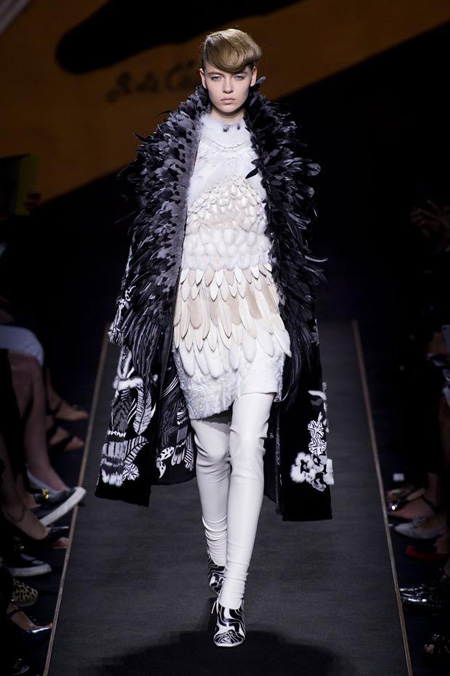 Silver Moon by Fendi Autumn/Winter 2015-2016 Haute Couture collection