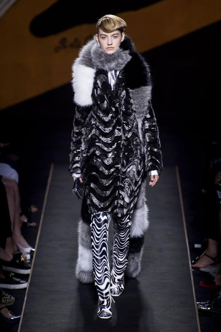 Silver Moon by Fendi Autumn/Winter 2015-2016 Haute Couture collection