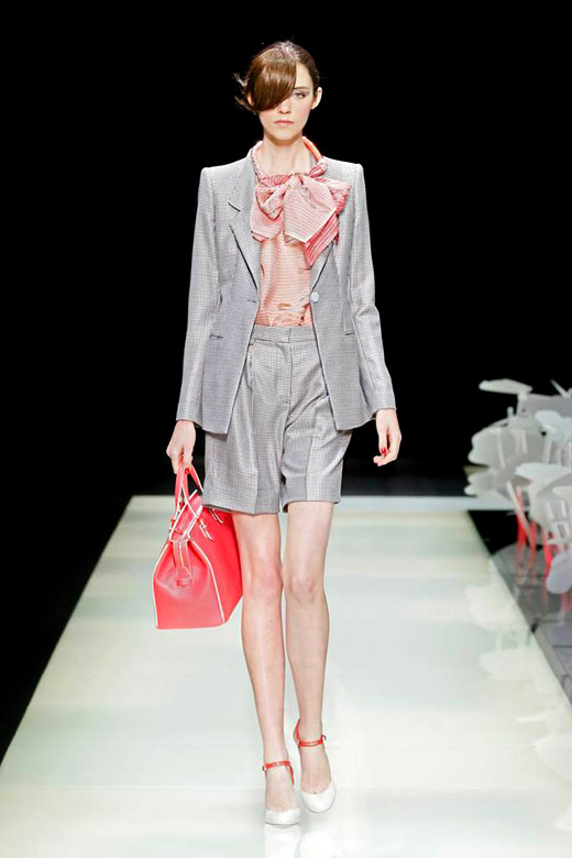 Giorgio Armani Spring-Summer 2016 womenswear collection