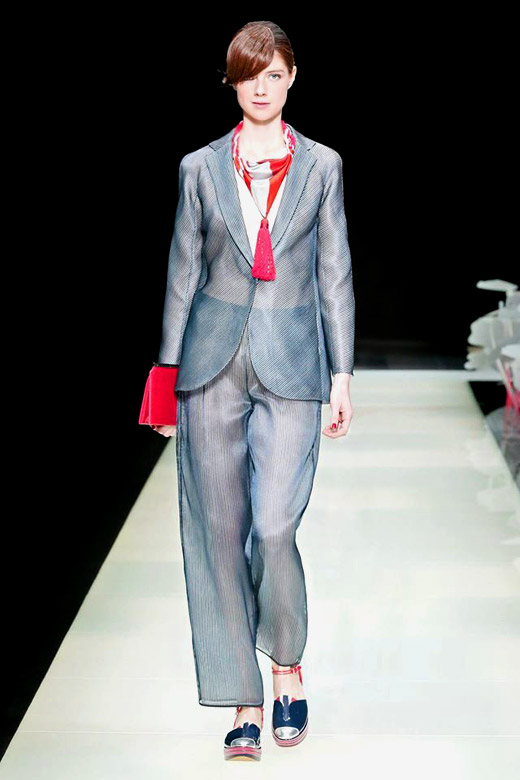 Giorgio Armani Spring-Summer 2016 womenswear collection