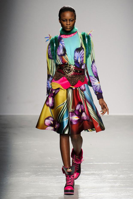 Manish Arora presented Fall/Winter 2015-2016 during Paris Fashion Week