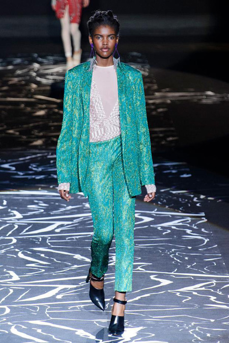 Womenswear: Missoni Fall/Winter 2015 collection