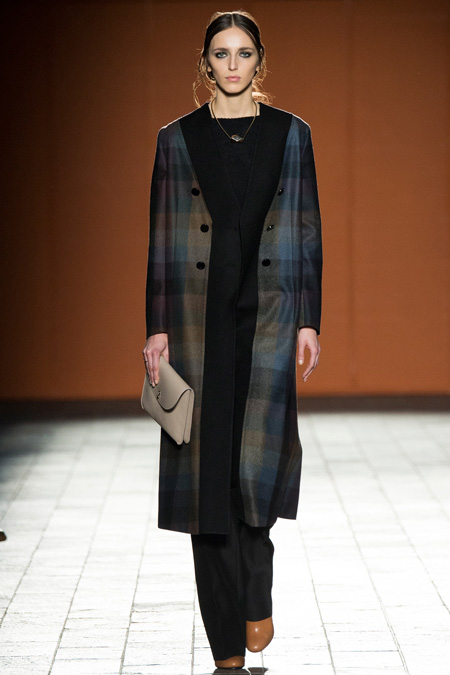 Fresh view of effortless but confident dressing in Paul Smith Fall/Winter 2015 during London Fashion Week