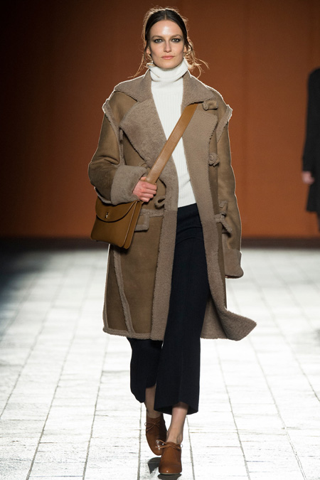 Fresh view of effortless but confident dressing in Paul Smith Fall/Winter 2015 during London Fashion Week