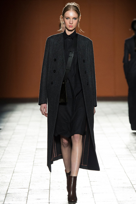 Fresh view of effortless but confident dressing in Paul Smith Fall/Winter 2015 during London Fashion Week