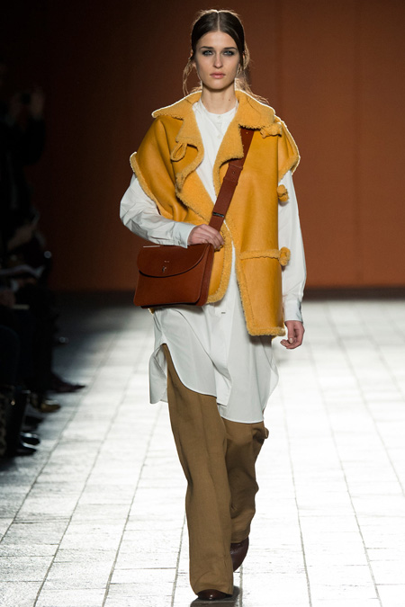 Fresh view of effortless but confident dressing in Paul Smith Fall/Winter 2015 during London Fashion Week