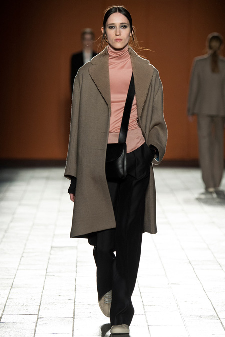 Fresh view of effortless but confident dressing in Paul Smith Fall/Winter 2015 during London Fashion Week