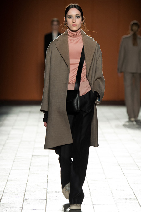 Fresh view of effortless but confident dressing in Paul Smith Fall ...