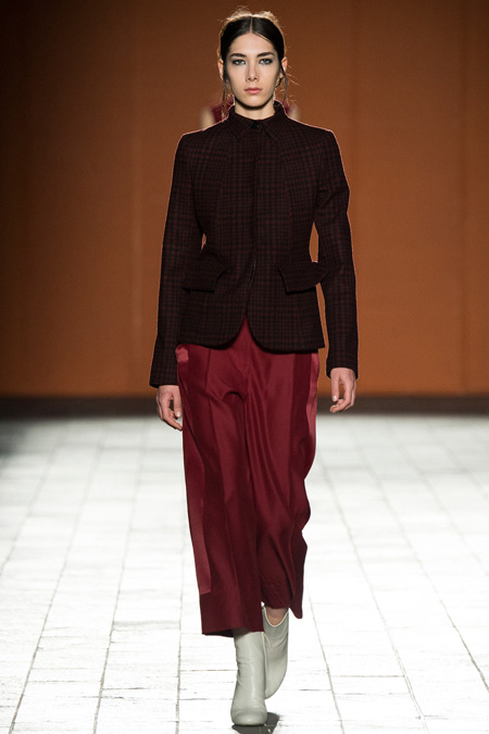 Fresh view of effortless but confident dressing in Paul Smith Fall/Winter 2015 during London Fashion Week