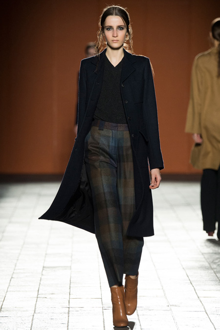 Fresh view of effortless but confident dressing in Paul Smith Fall ...