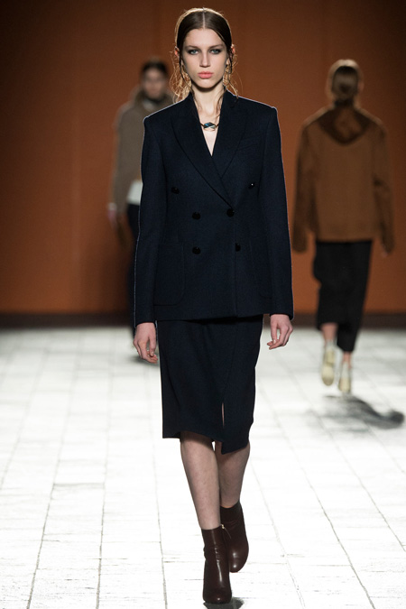 Fresh view of effortless but confident dressing in Paul Smith Fall ...