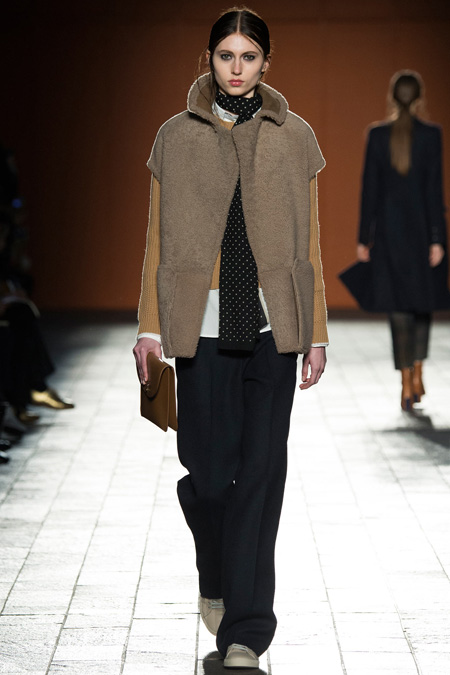 Fresh view of effortless but confident dressing in Paul Smith Fall/Winter 2015 during London Fashion Week