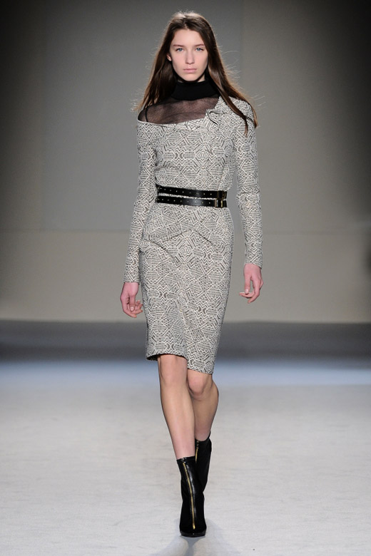 Paris Fashion Week: Roland Mouret Fall-Winter 2015/2016 collection