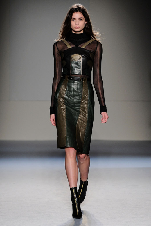 Paris Fashion Week: Roland Mouret Fall-Winter 2015/2016 collection