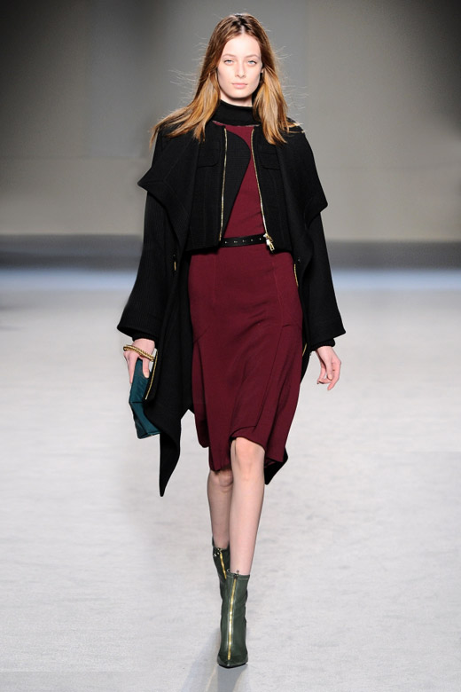 Paris Fashion Week: Roland Mouret Fall-Winter 2015/2016 collection