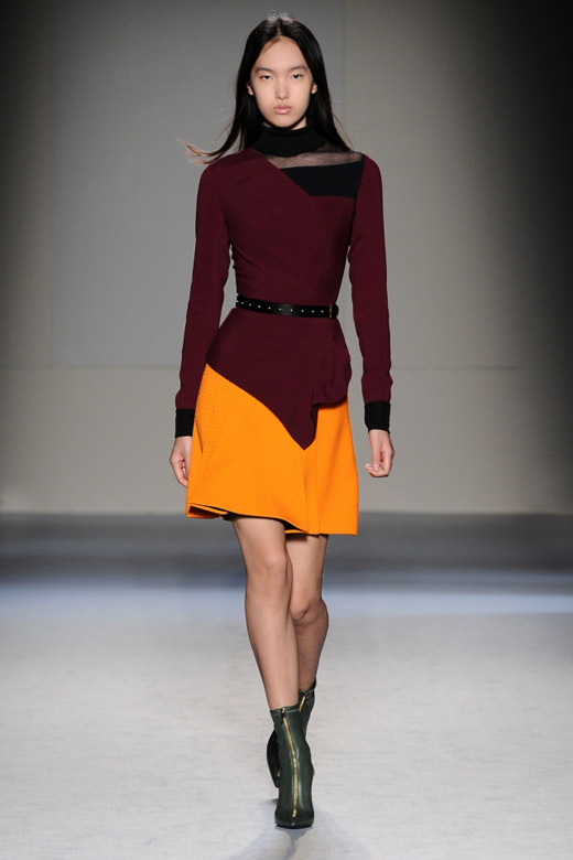 Paris Fashion Week: Roland Mouret Fall-Winter 2015/2016 collection