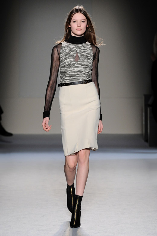 Paris Fashion Week: Roland Mouret Fall-Winter 2015/2016 collection