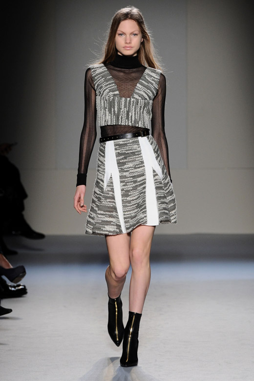 Paris Fashion Week: Roland Mouret Fall-Winter 2015/2016 collection