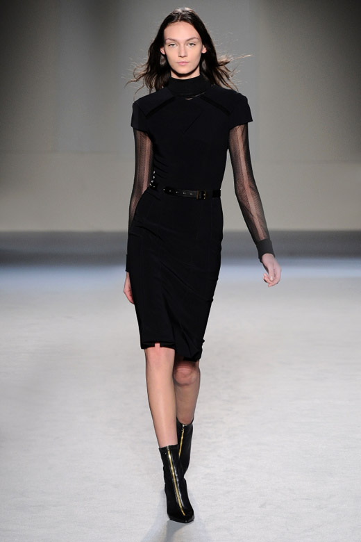 Paris Fashion Week: Roland Mouret Fall-Winter 2015/2016 collection