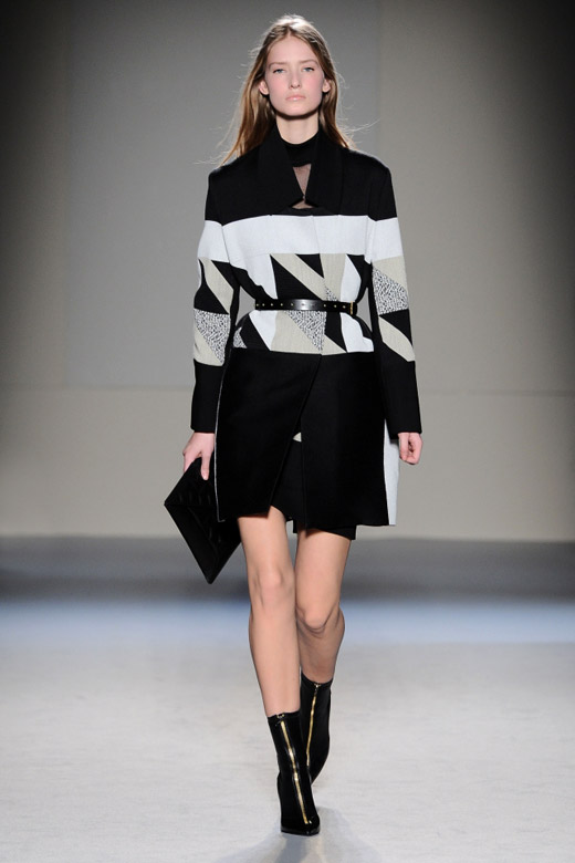 Paris Fashion Week: Roland Mouret Fall-Winter 2015/2016 collection