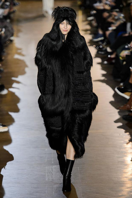 Stella McCartney Fall/Winter 2015-2016 women's collection