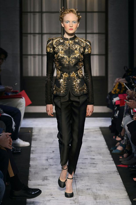 Schiaparelli Haute Couture Fall/Winter 2015-2016 collection