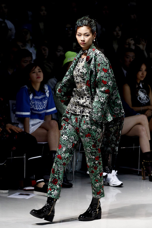 Steve J & Yoni P Fall-Winter 2015 collection at Seoul Fashion Week