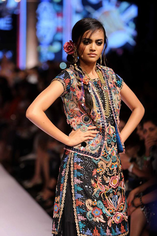 Lakmé Fashion Week: Suneet Varma Summer/Resort 2015 collection