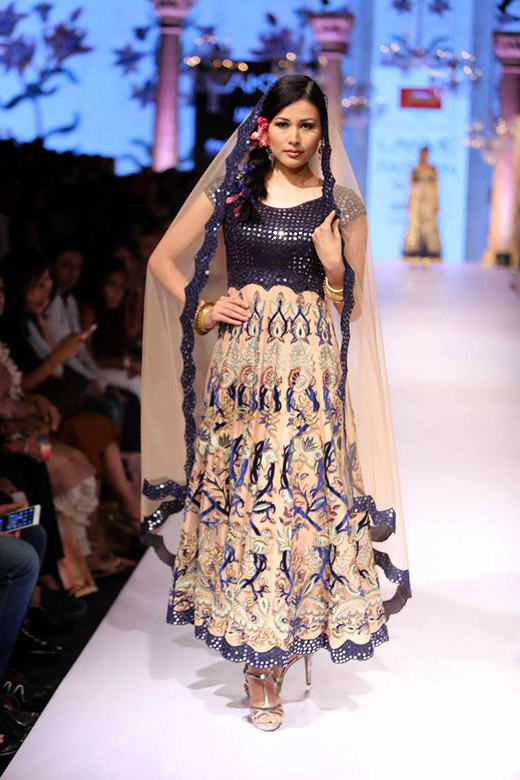 Lakme Fashion Week: Suneet Varma Summer-Resort 2015 collection