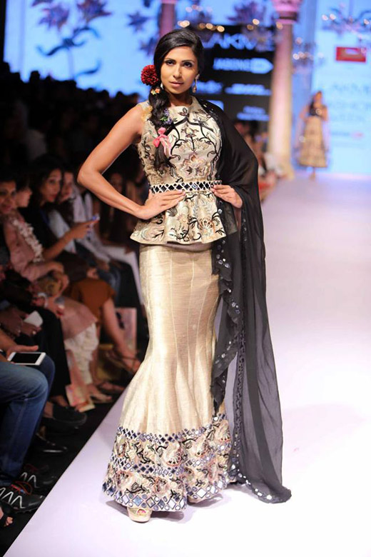 Lakme Fashion Week: Suneet Varma Summer-Resort 2015 collection