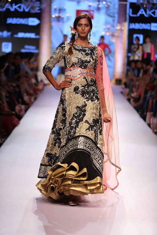 Lakme Fashion Week: Suneet Varma Summer-Resort 2015 collection