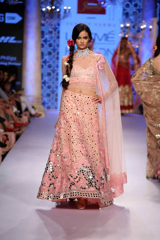 Lakme Fashion Week: Suneet Varma Summer-Resort 2015 collection