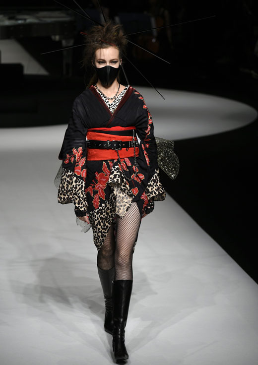 Tokyo Fashion Week showed the new face of kimono