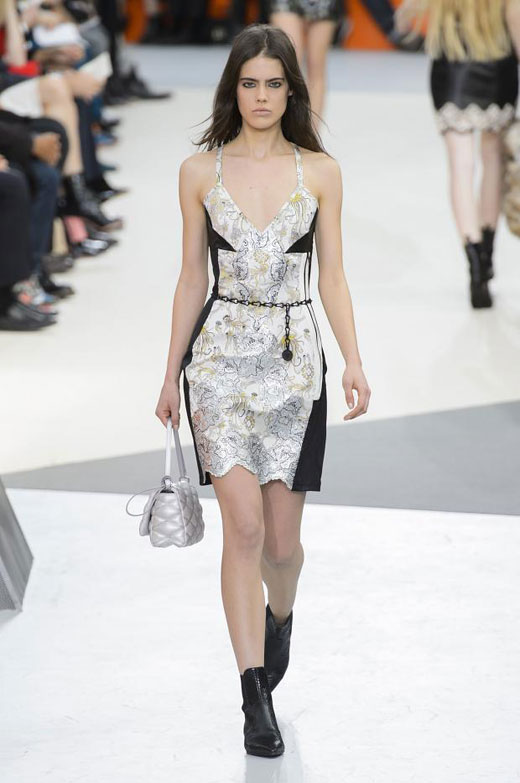 Fall/Winter 2015-2016 fashion trends: Shiny outfit