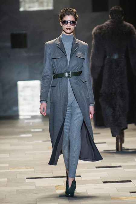 Sensuality and rigour by Trussardi Fall/Winter 2015-2016 womenswear collection