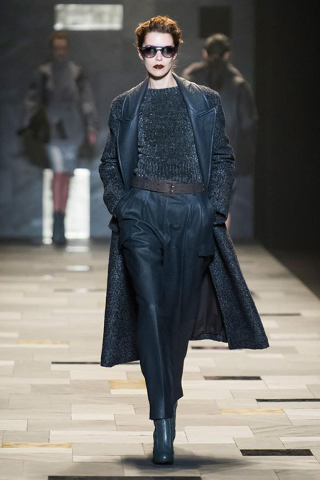 Sensuality and rigour by Trussardi Fall/Winter 2015-2016 womenswear collection