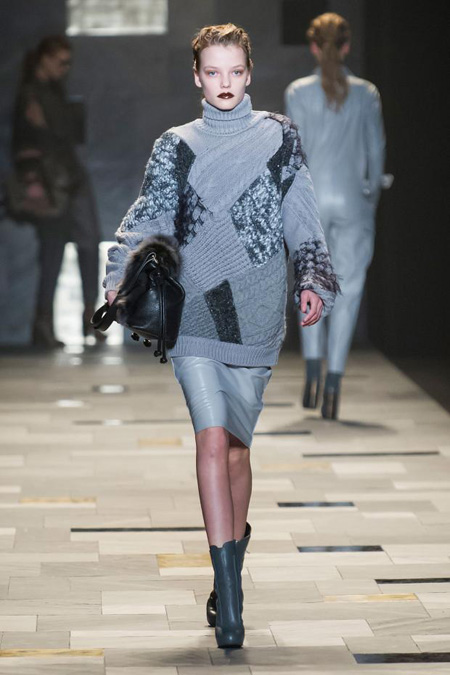 Sensuality and rigour by Trussardi Fall/Winter 2015-2016 womenswear collection