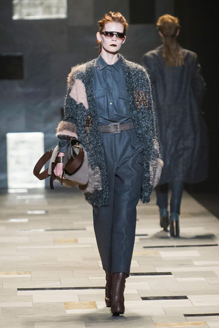 Sensuality and rigour by Trussardi Fall/Winter 2015-2016 womenswear collection