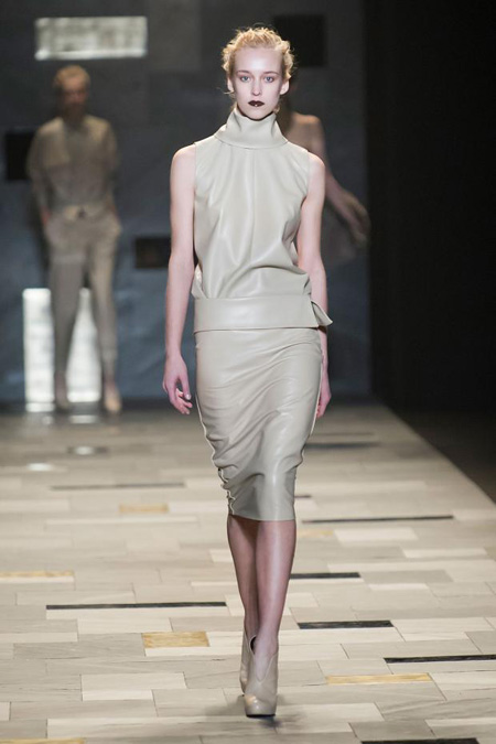 Sensuality and rigour by Trussardi Fall/Winter 2015-2016 womenswear collection