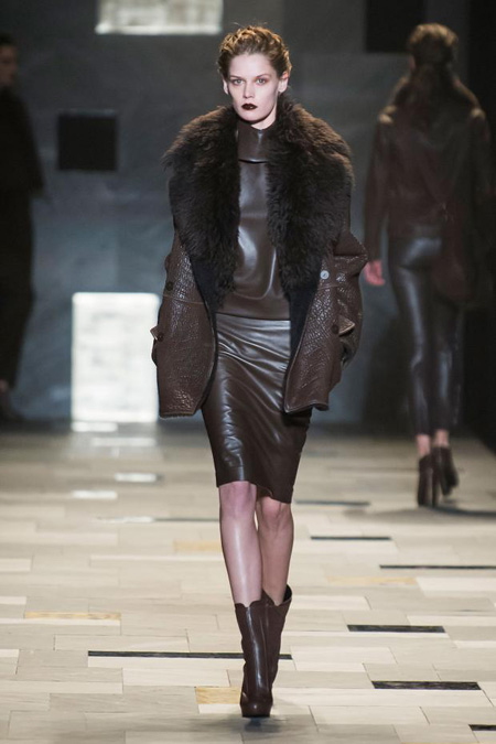 Sensuality and rigour by Trussardi Fall/Winter 2015-2016 womenswear collection