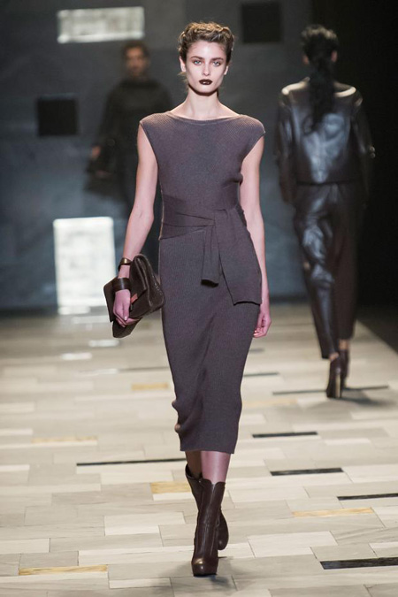 Sensuality and rigour by Trussardi Fall/Winter 2015-2016 womenswear ...