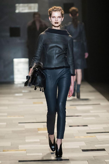 Sensuality and rigour by Trussardi Fall/Winter 2015-2016 womenswear collection