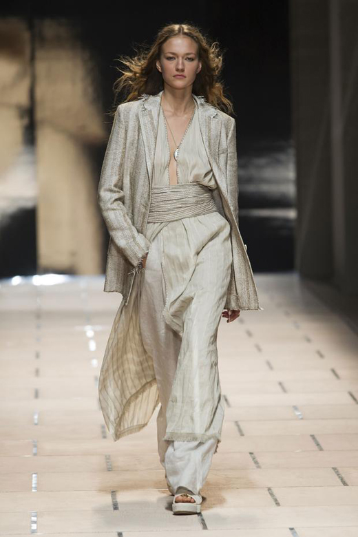 Trussardi Womenswear Spring-Summer 2016 collection