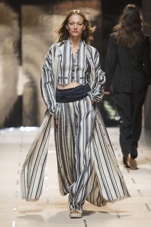 Trussardi Womenswear Spring-Summer 2016 collection