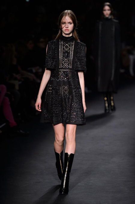 Valentino Autumn/Winter 2015-2016 women's collection at Paris Fashion Week