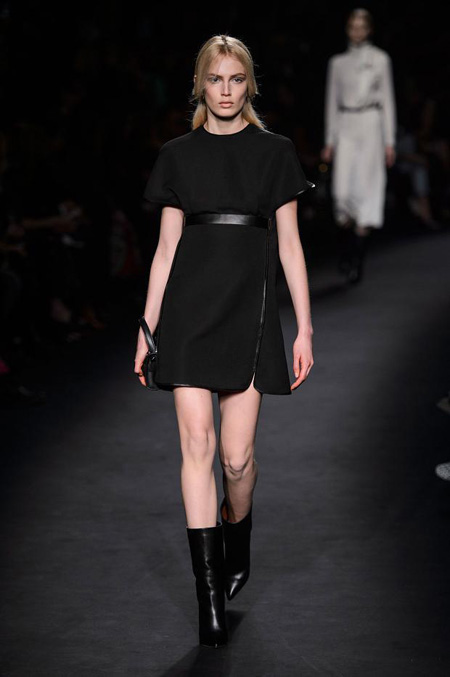 Valentino Autumn/Winter 2015-2016 women's collection at Paris Fashion Week