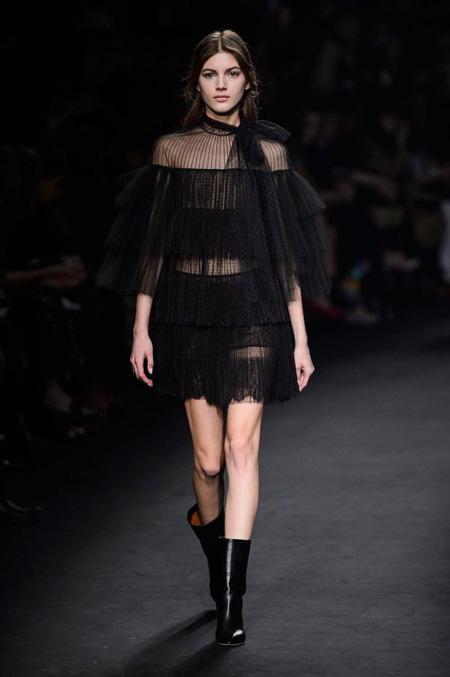 Valentino Autumn/Winter 2015-2016 women's collection at Paris Fashion Week