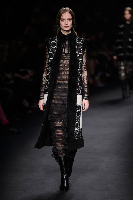 Valentino Autumn/Winter 2015-2016 women's collection at Paris Fashion Week