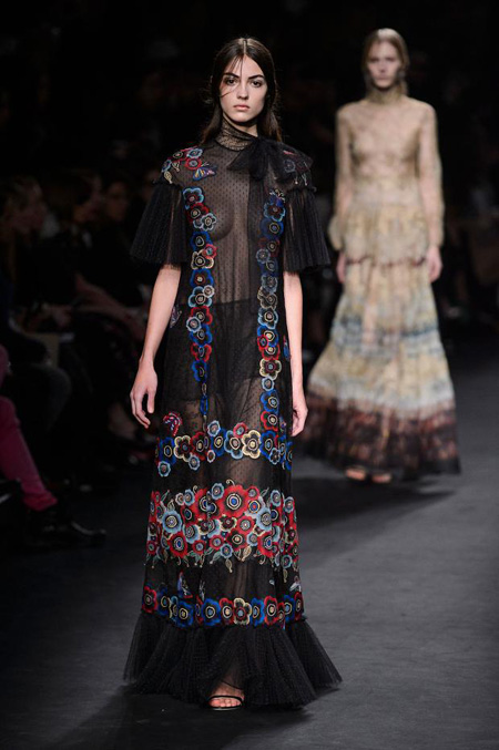 Valentino Autumn/Winter 2015-2016 women's collection at Paris Fashion Week