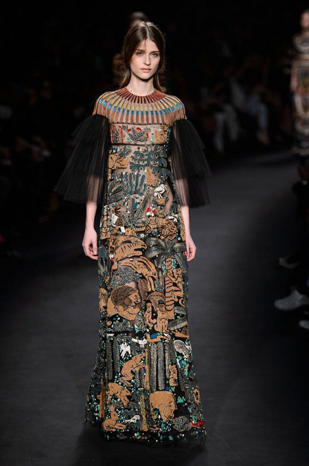 Valentino Autumn/Winter 2015-2016 women's collection at Paris Fashion Week